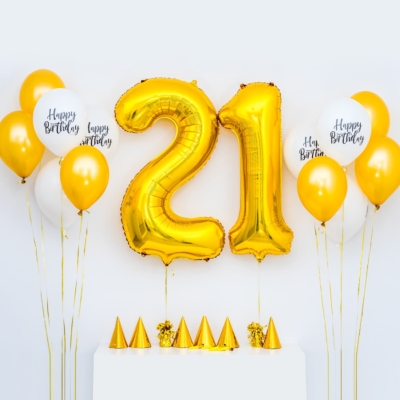 Bukiet balonowy: Gold&White Party, napełniony helem Balony na 16 urodziny Szalony.pl - Sklep imprezowy