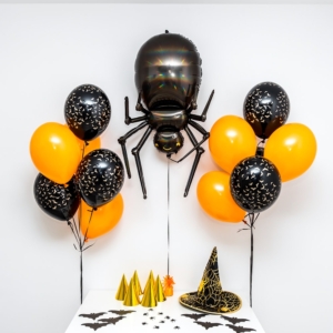 Bukiet balonowy: SCARY SPIDER, napełniony helem Balony na Halloween Sprawdź naszą ofertę. Sklep imprezowy Szalony.pl.