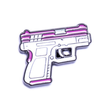 Pin – Różowy pistolet – Piny – Szalony.pl