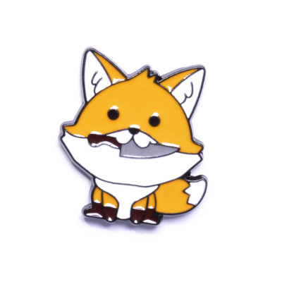 Pin – Lisek z nożem – Prezenty – Szalony.pl